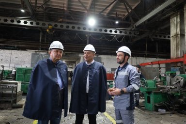 Қазақстан машина жасаушылар одағының өкілдері тау-кен шахталық жабдықтар зауытына жұмыс сапарымен ба Қазақстан машина жасаушылар одағының өкілдері тау-кен шахталық жабдықтар зауытына жұмыс сапарымен ба