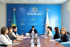 МӘМС жүйесі мен тегін дәрі-дәрмекке қолжетімділік мәселелері талқыланды