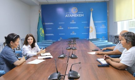 ​Ұлытау облысы Кәсіпкерлер палатасының Қызмет көрсету салалық кеңесі төрағасы мен төраға орынбасарын