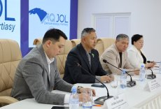 Бизнес өкілдерімен кездесу