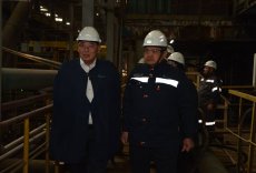 ҚАНАТ ШАРЛАПАЕВТЫҢ ҰЛЫТАУ ОБЛЫСЫНА ІС-САПАРЫ ӨҢІРДЕГІ ІРІ ӨНДІРІСТІК НЫСАНДАРДЫ АРАЛАУМЕН ЖАЛҒАСТЫ.